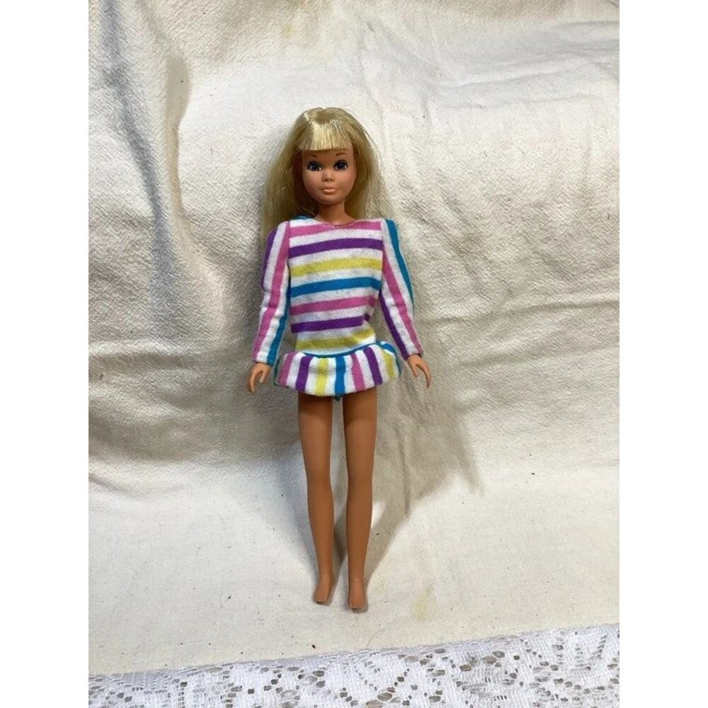Vintage Barbie 1967 Sunset Malibu Skipper Doll Twist waist Bendable legs